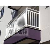 Cerca de Aluminio Branco